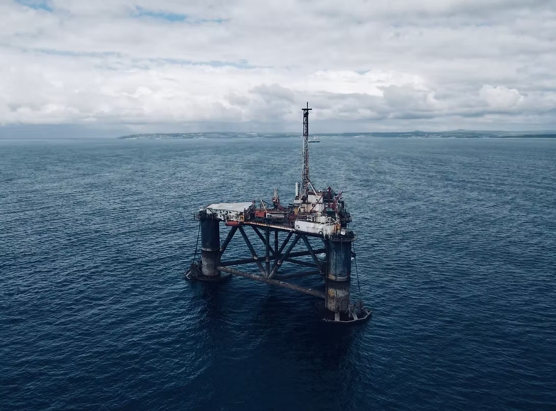 Logistica: Orca Single-Voyage Tow to Alang – Logistica Inc. project at Mossel Bay
